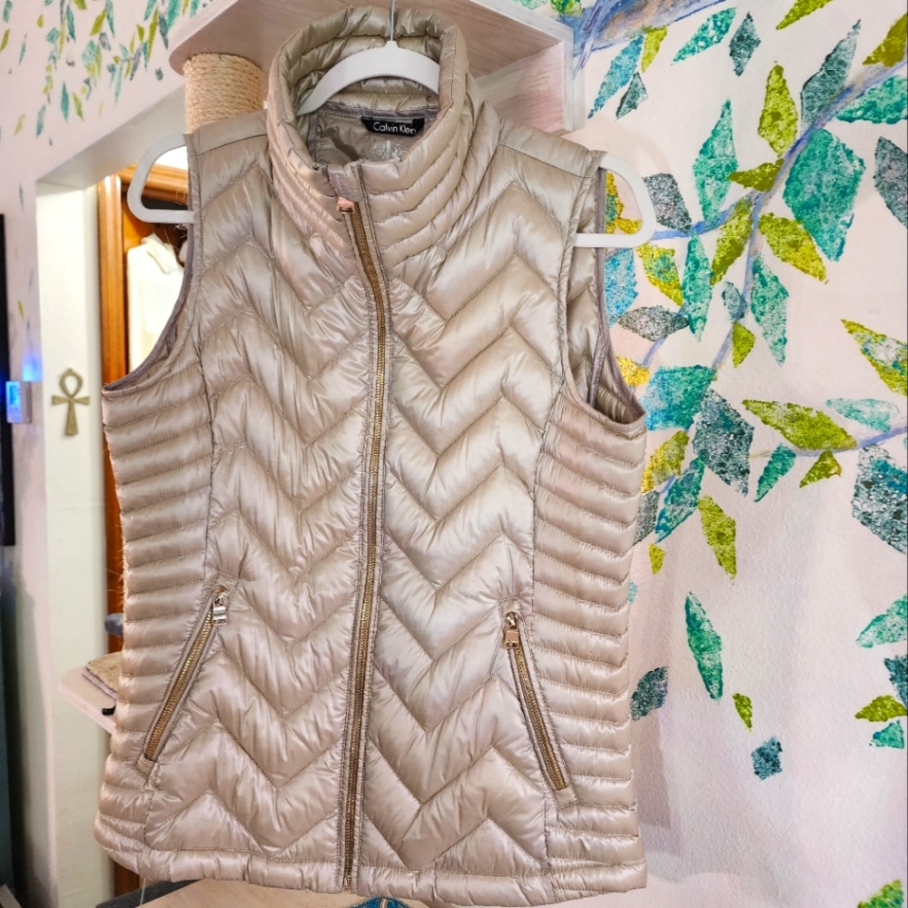 Calvin Klein Light Gold Zip Puffer Vest S